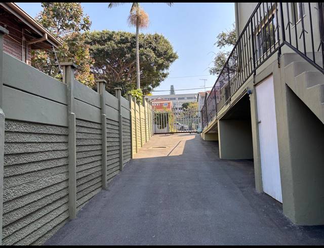2 BEDROOM APARTMENT FOR SALE IN ESSENWOOD